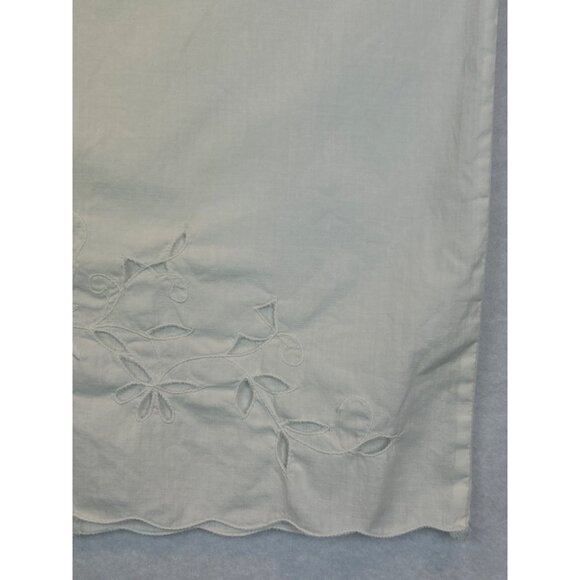 Vintage White Battenberg Pillowcase Embroidered Floral Scalloped Edges - Picture 5 of 8